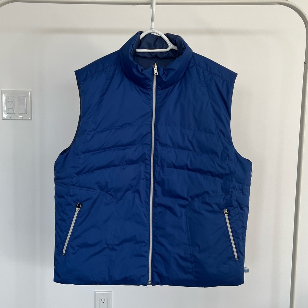 | Hudson’s Bay Company (HBC) | Insulated Reversible Vest Men’s size Large